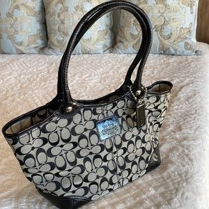 Coach shoulder bag